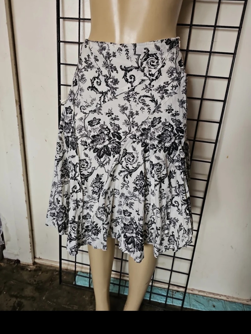 Angie Black & White Floral Circle Skirt